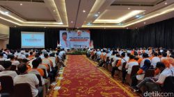 ntikan-dpra-pks-se-malang-raya-oleh-presiden-pks-ahmad-syaikhu-di-hotel-balava-kota-malang-1_169