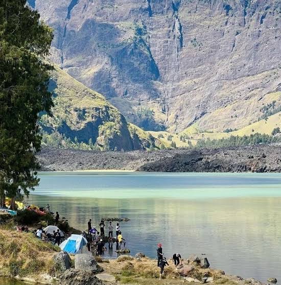 Gunung Rinjani, Segara Anak Pesona akan Keindahan Alam yang Eksotis.