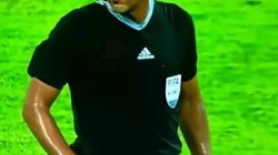 Wasit Ahmed Al-Kaf yang memimpin laga Bahrain vs Indonesia memicu kontroversi.