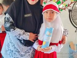 Semangat Hari Guru di SDN 15 Cakra: Lomba Mewarnai yang Menginspirasi