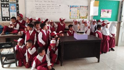 Sumber: Dukumen Foto Peringatan Hari Guru Nasional 25 November 2024, SDN 5 Sandik Lombok Barat